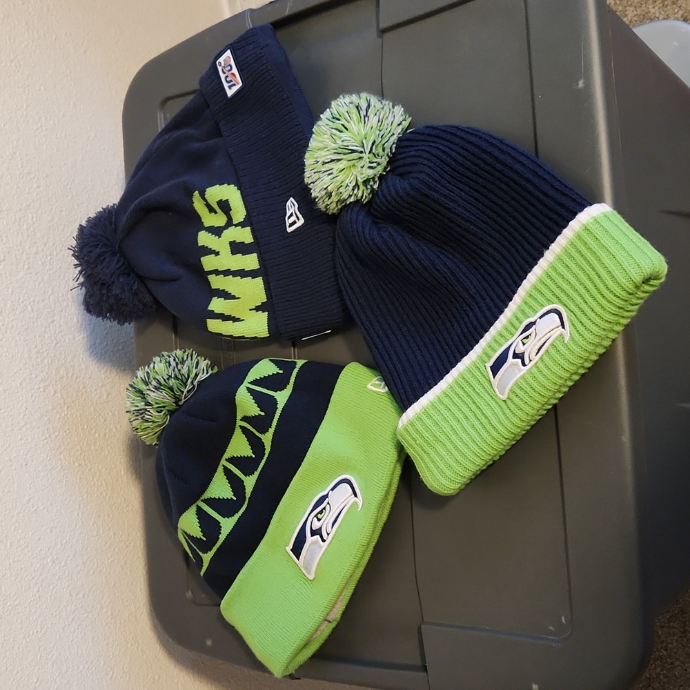 Lot of 3 New Era Seattle Seahawks on field Beanies